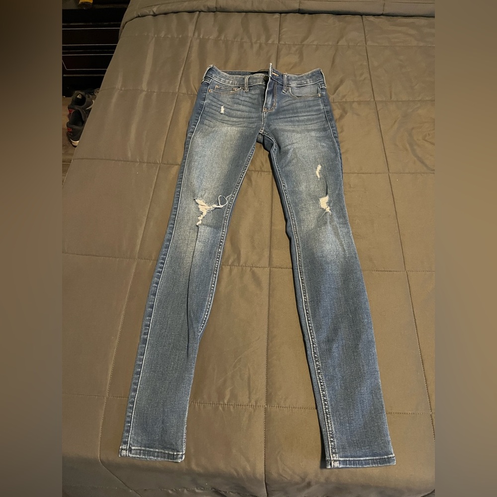 Hollister skinny jeans